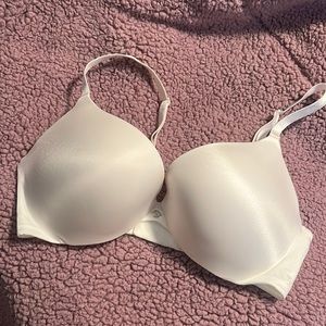 NWOT Victoria’s Secret Push Up 34D